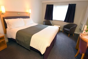 Double Room | Desk, iron/ironing board, free WiFi, bed sheets - Royal Oak By Greene King Inns (Wirral)