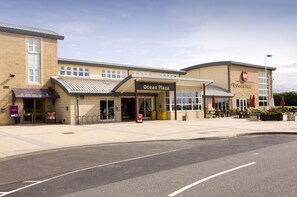 Exterior - Premier Inn Southport Central (Southport)