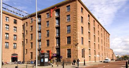 Premier Inn Liverpool City - Albert Dock