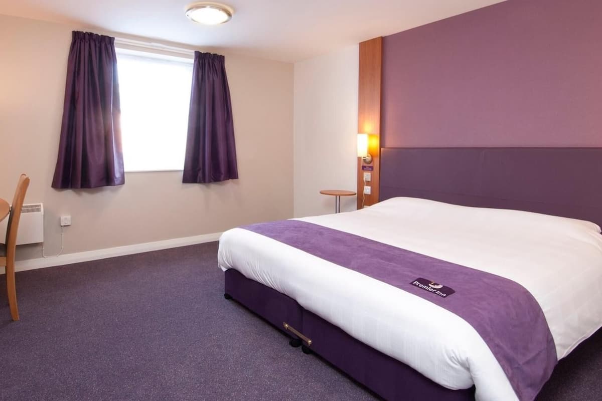Standard Double Room, Accessible Bathtub