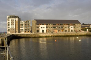 Exterior - Premier Inn Caernarfon (Caernarfon)