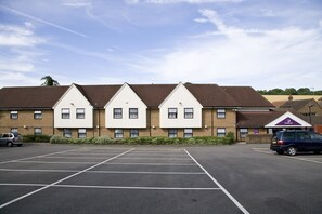 Exterior - Premier Inn Dunstable South A5 (Dunstable)