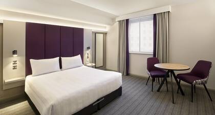 Premier Inn Watford North