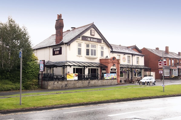 Exterior - Premier Inn Bolton West (Bolton)