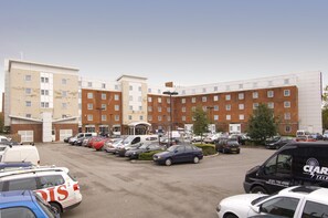 Exterior - Premier Inn Manchester (Manchester)