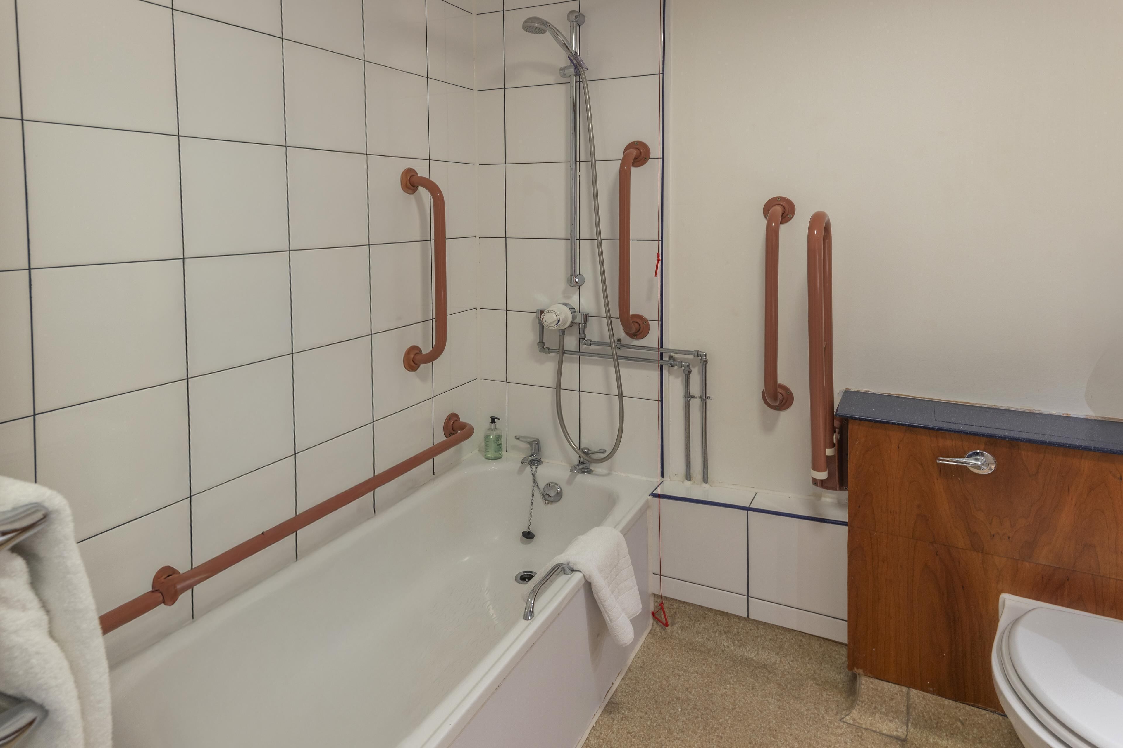 1 bedroom, desk, laptop workspace, free wifi