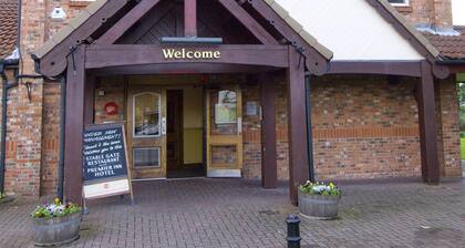 Premier Inn Manchester - Denton