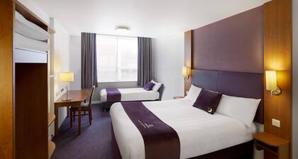 Premier Inn Manchester Salford Quays