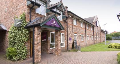 Premier Inn Manchester - Sale