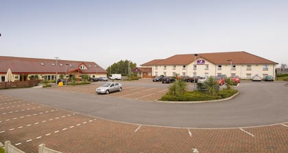 Premier Inn Oldham Central