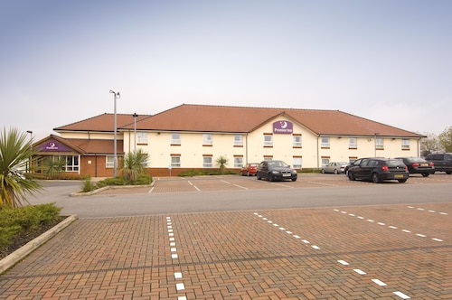 Premier Inn Oldham Central