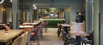 Premier Inn Oldham Central