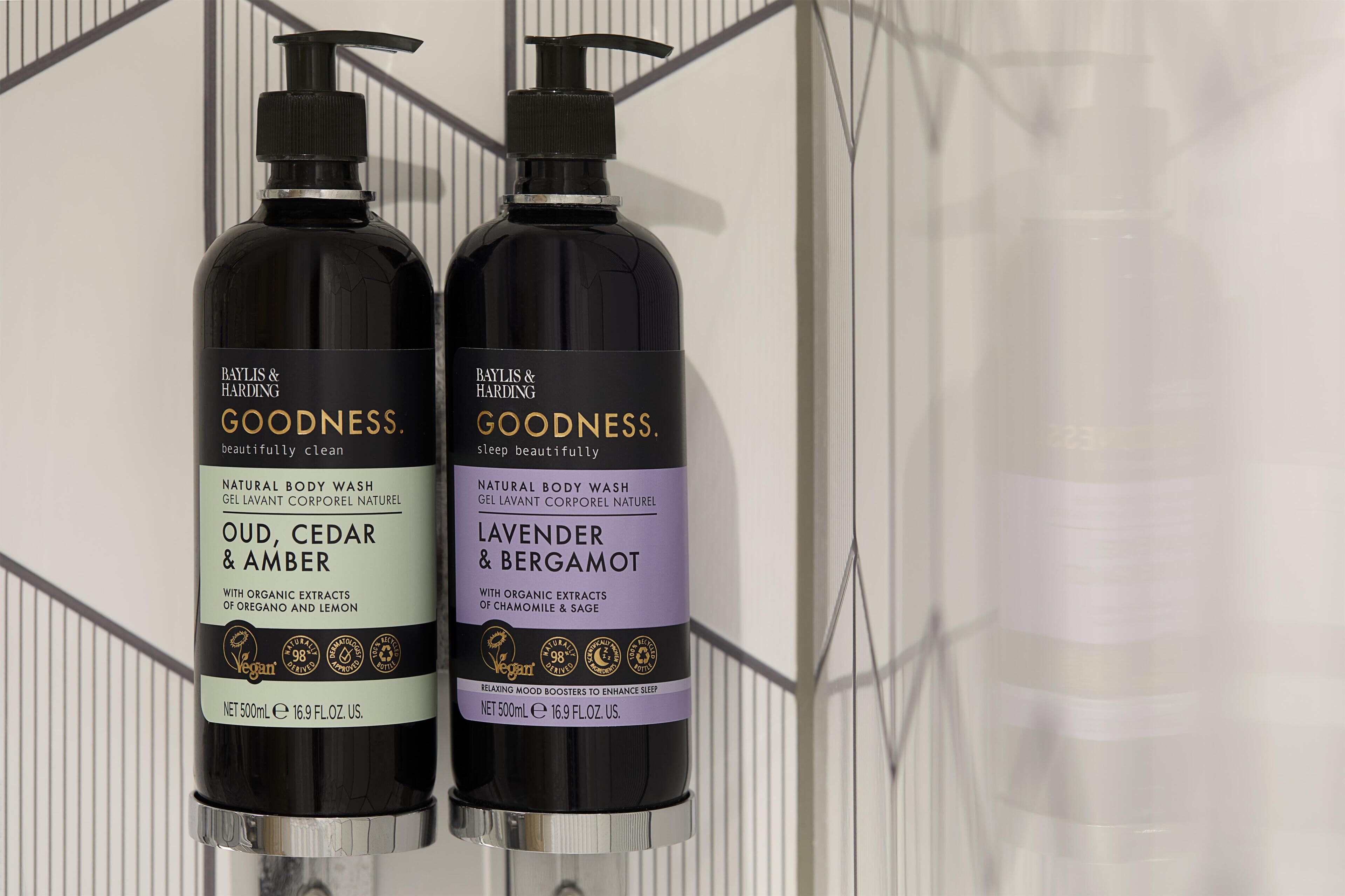 Superior-Doppelzimmer, rollstuhlgeeignete Dusche | Badezimmerausstattung