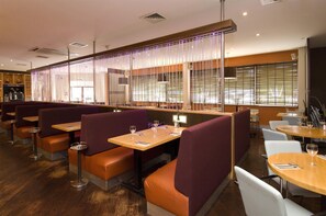 Restaurant - Premier Inn Manchester Old Trafford (Manchester)
