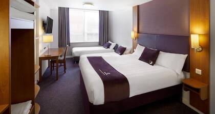 Premier Inn Manchester Bury