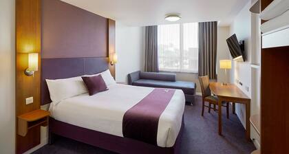 Premier Inn Manchester Bury
