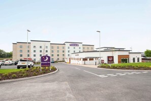 Exterior - Premier Inn Stoke-On-Trent - Hanley (Stoke-on-Trent)