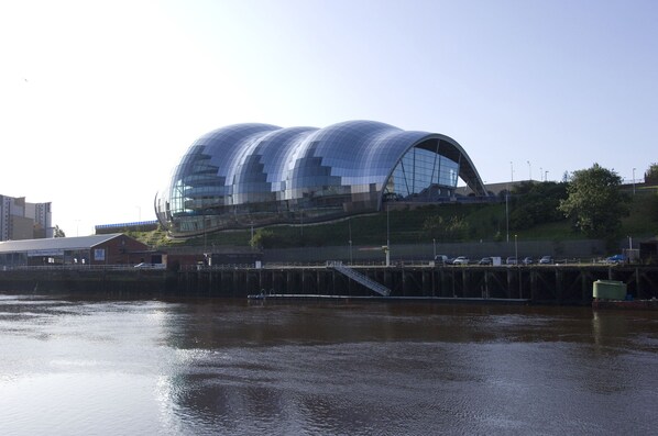 Point of interest - Premier Inn Newcastle City Centre - Quayside (Newcastle-upon-Tyne)
