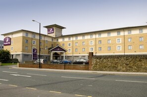 Exterior - Premier Inn Newcastle - Millennium Bridge (Newcastle-upon-Tyne)