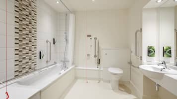 Standard Double Room, Accessible Bathtub | Bathroom