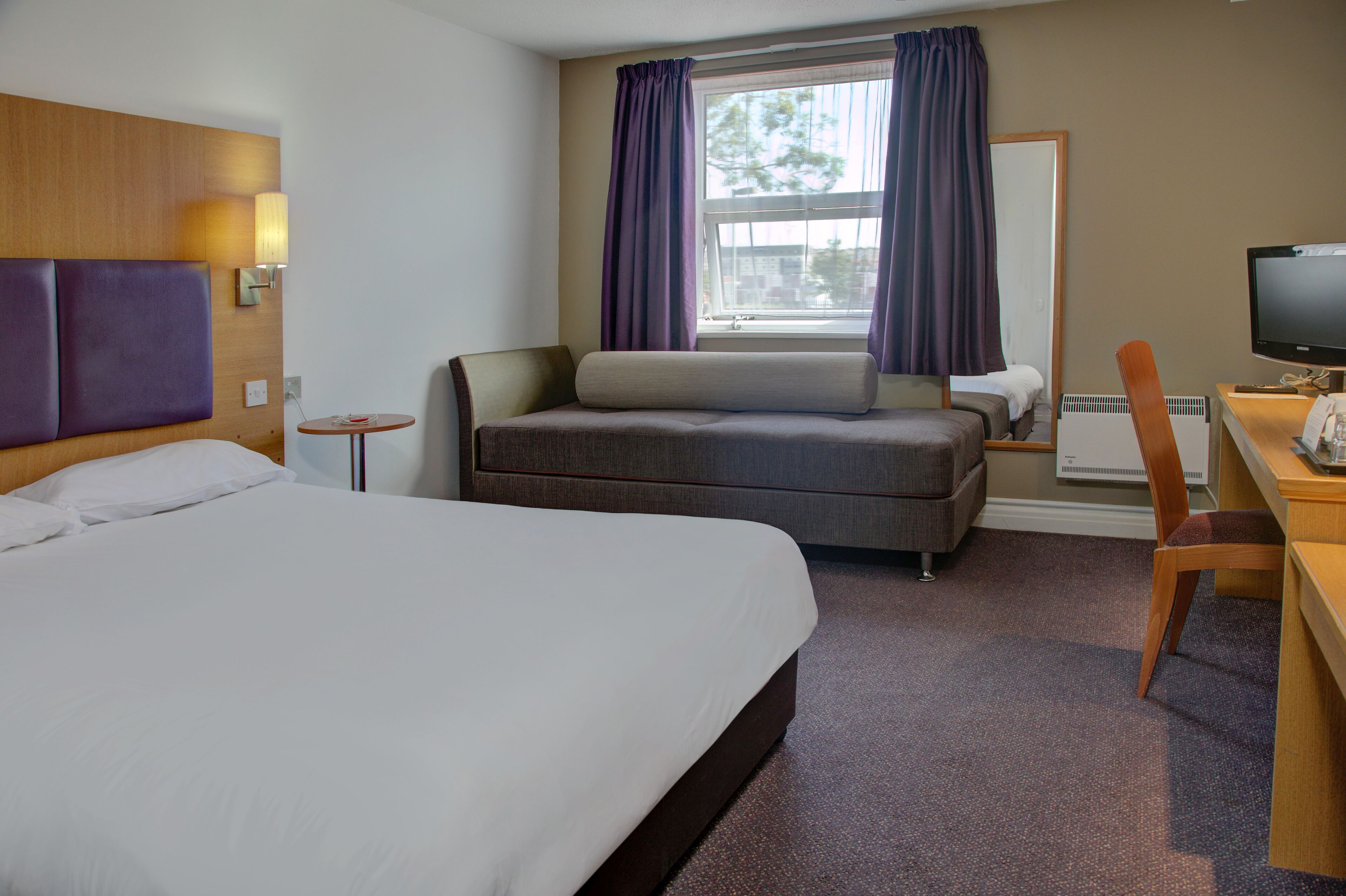 Photo - Embassy Newcastle, Sure Hotel Collection by Best Western