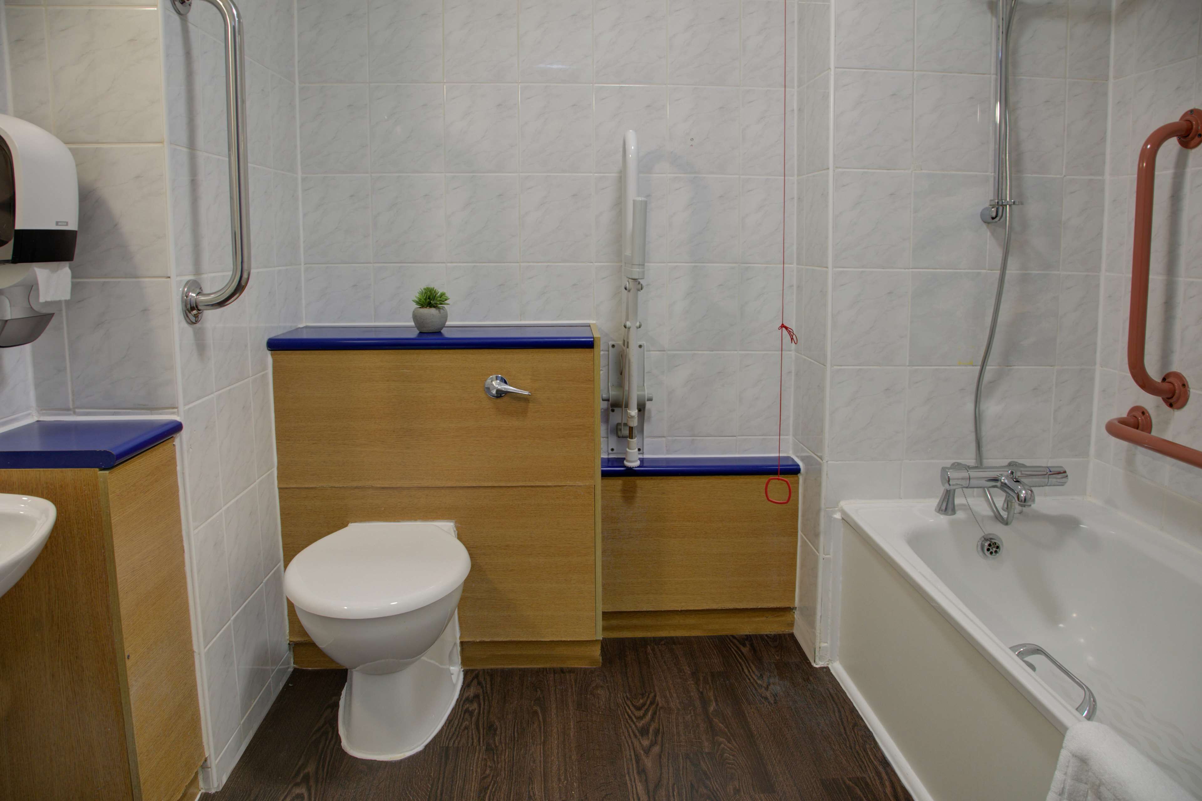 Photo - Embassy Newcastle, Sure Hotel Collection by Best Western