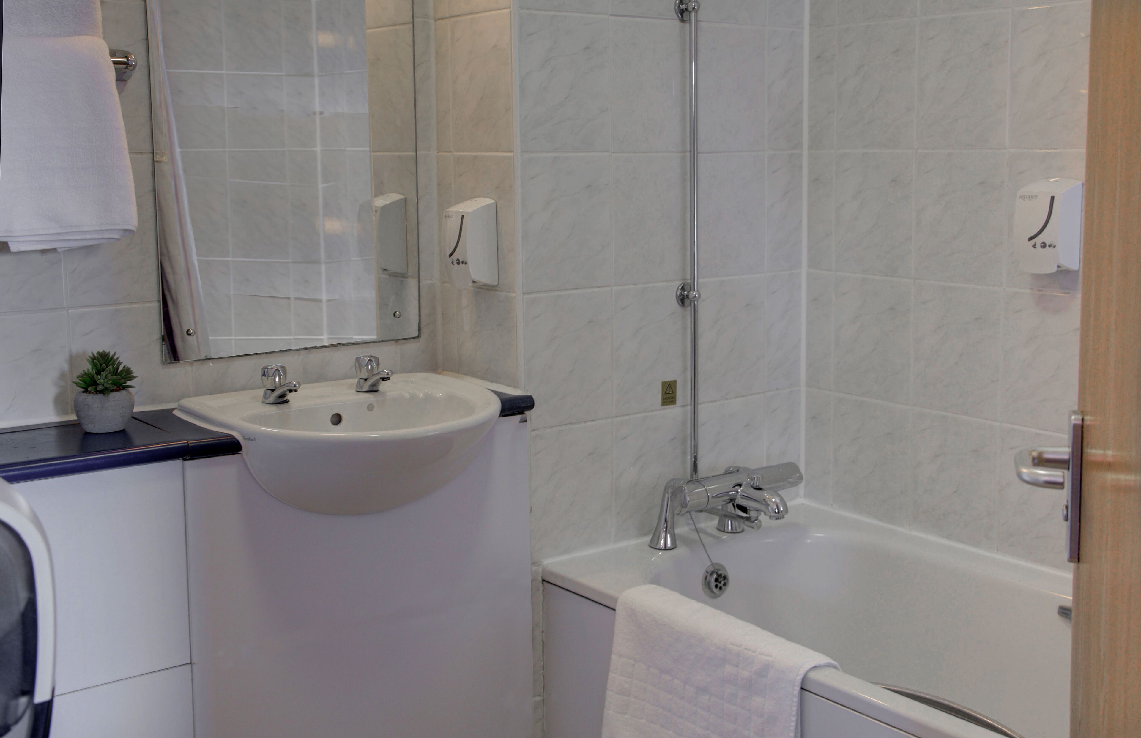 Photo - Embassy Newcastle, Sure Hotel Collection by Best Western