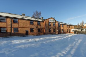 Exterior - Embassy Hotel, Newcastle-Gateshead, Team Valley, Sure Hotel Collection by Best Western (Gateshead)