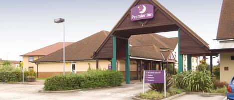 المنشأة من الخارج