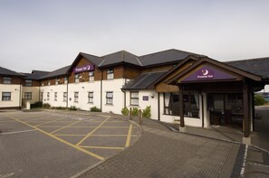 Exterior - Premier Inn Newquay - A30/Fraddon (St. Columb Major)