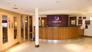 Reception - Premier Inn Nottingham Arena - London Road (Nottingham)