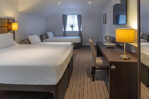 Blackout curtains, soundproofing, iron/ironing board, free WiFi - Best Western Leicester Oadby (Leicester)