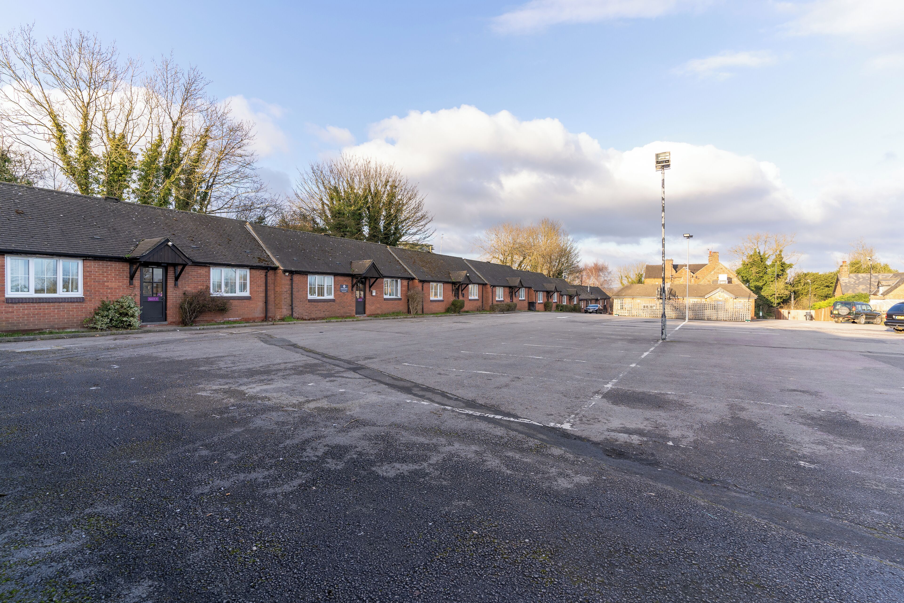 المنشأة من الخارج