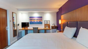 Standard Double Room | Premium bedding, individually furnished, desk, laptop workspace