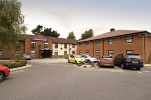 Exterior - Premier Inn Nottingham South (Nottingham)