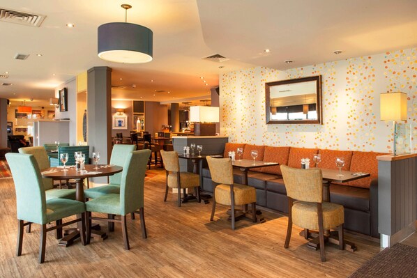 Restaurant - Premier Inn East Midlands Airport (Derby)