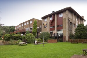Exterior - Premier Inn Burton On Trent East (Burton on Trent)