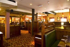 Restaurant - Premier Inn Northampton West - Harpole (Northampton)