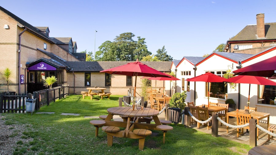 Premier Inn Northampton South - Wootton