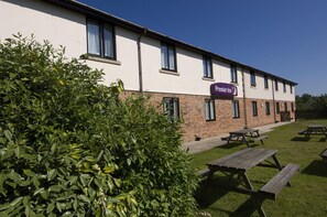 Exterior - Premier Inn Silverstone (Brackley)