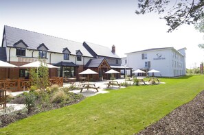 Exterior - Premier Inn Corby (Corby)