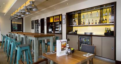 Premier Inn Perth City Centre