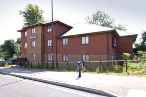 Exterior - Premier Inn Portsmouth - Horndean (Waterlooville)
