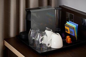 Superior Double Room | Room amenity - Premier Inn Chichester South - Gate Leisure Park (Chichester)