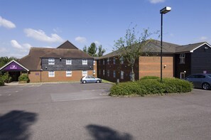 Exterior - Premier Inn Ashford North (Ashford)