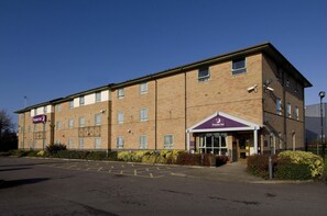 Exterior - Premier Inn Ashford Central (Ashford)