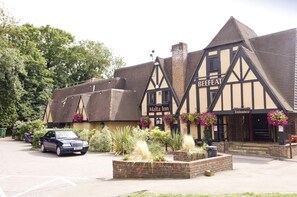 Exterior - Premier Inn Maidstone - Sandling (Maidstone)