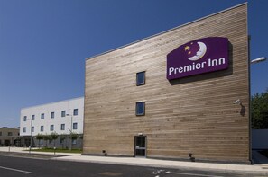 Exterior - Premier Inn Ashford - Eureka Leisure Park (Ashford)