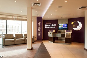 Reception - Premier Inn Canterbury City Centre (Canterbury)