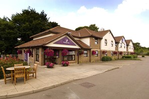 Exterior - Premier Inn Dover East (Dover)